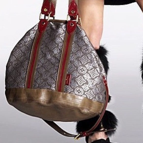 Louis Vuitton Aviator - Pre-Fall Collection 2010 Shoulder Bag